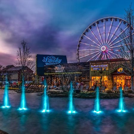 Affair Of The Heart Villa Pigeon Forge Exterior photo